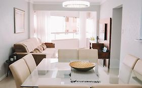 Apartamento Quadra Mar Centro Balneário Camboriú